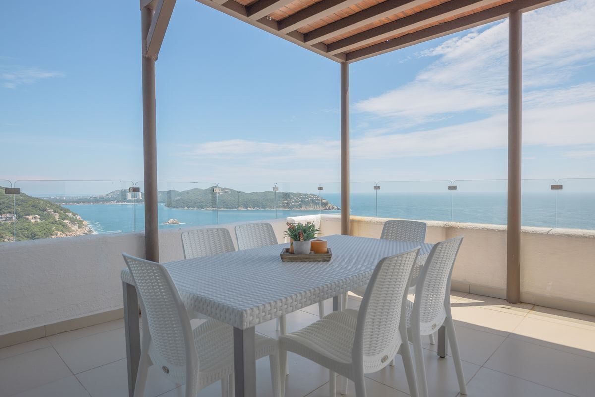 DEPARTAMENTO EN VENTA, ACAPULCO GUERRERO CON VISTA AL PACÍFICO