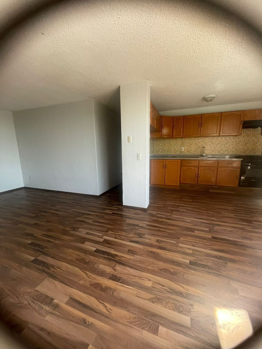 Departamento en Venta, con excelente ubicacion, Av Guadalupe, Zapopan.