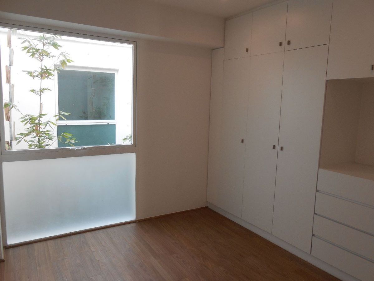 DEPARTAMENTO EN VENTA EN AV. DEL VALLE