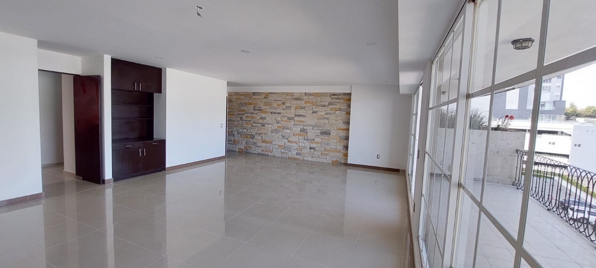 departamento-en-venta-en-green-22-de-260mts-3rec-3-12-baos-y-4-estacionamien4-26963