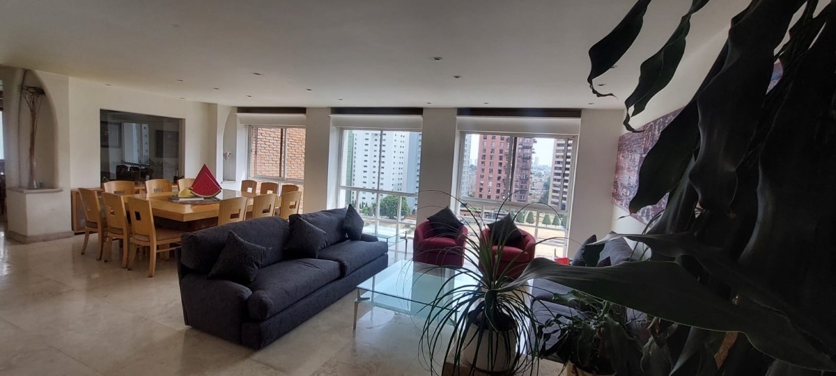 Departamento en venta en Hacienda del Ciervo 290mts, 3rec