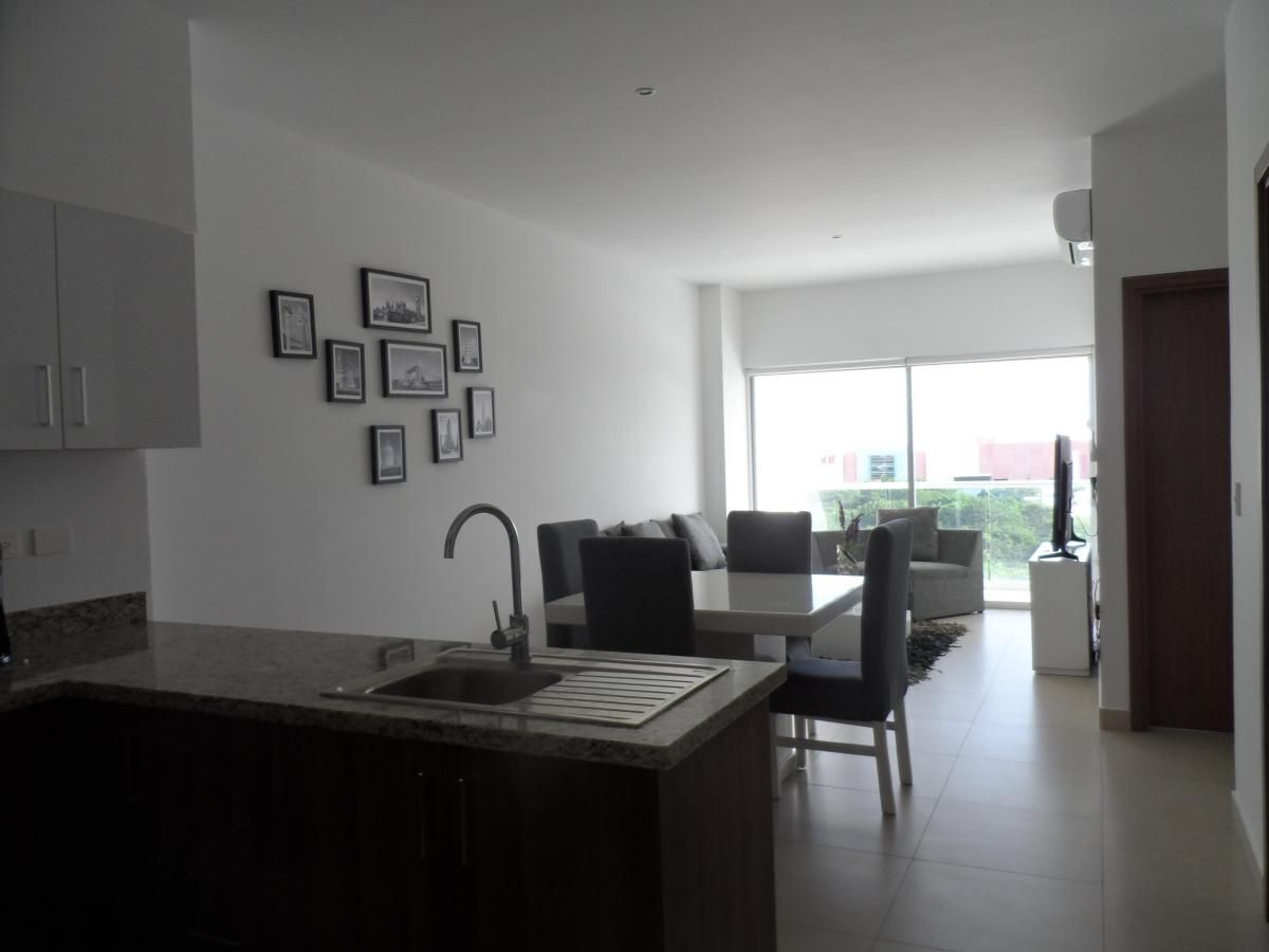 Departamento en Venta Vía Montejo