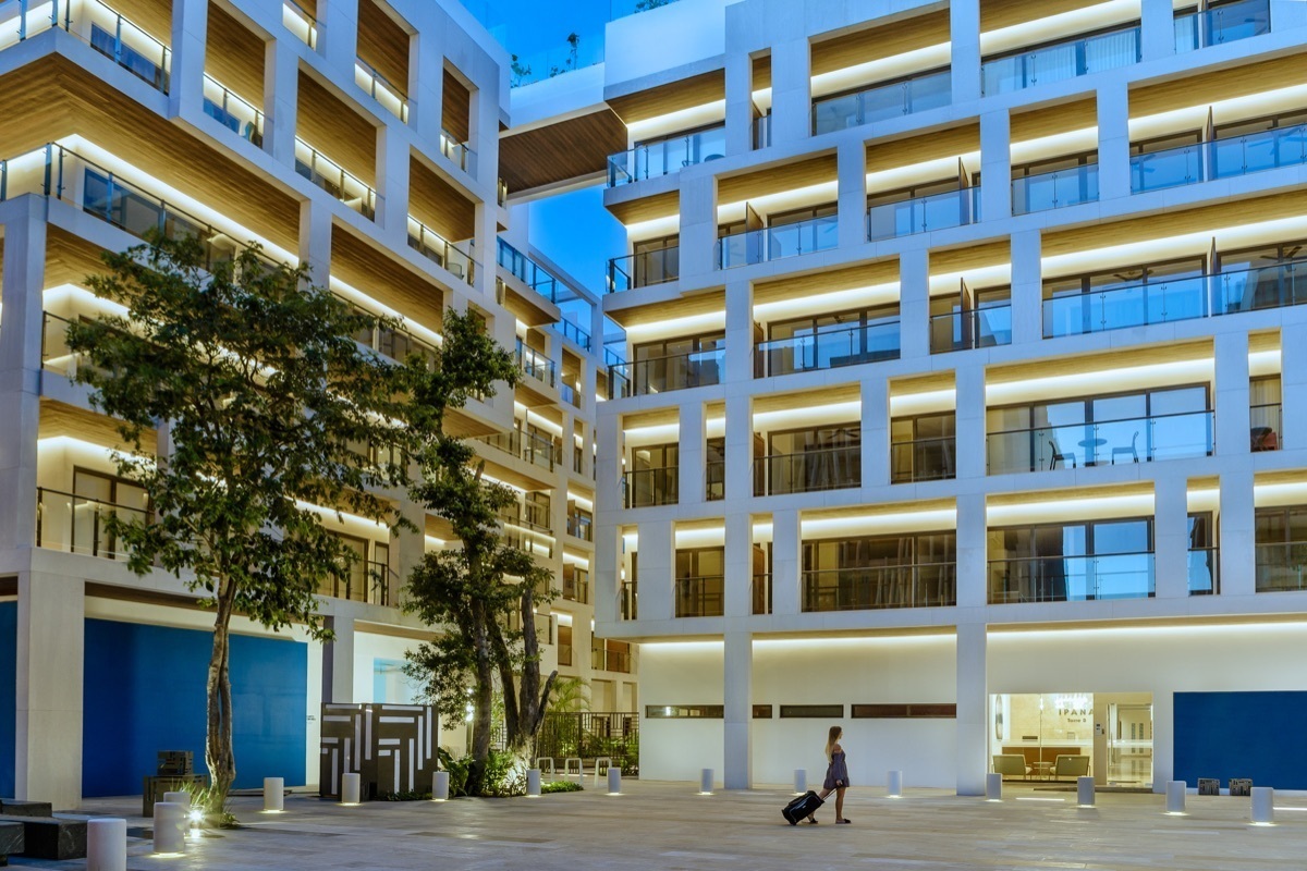 Departamento nuevo de 2 recámaras en VENTA en Playa del Carmen