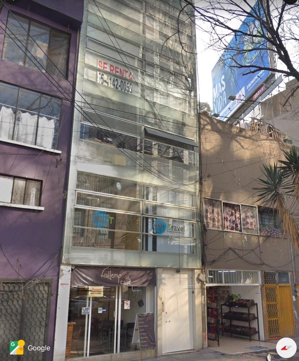 Edificio con local comercial en la Condesa