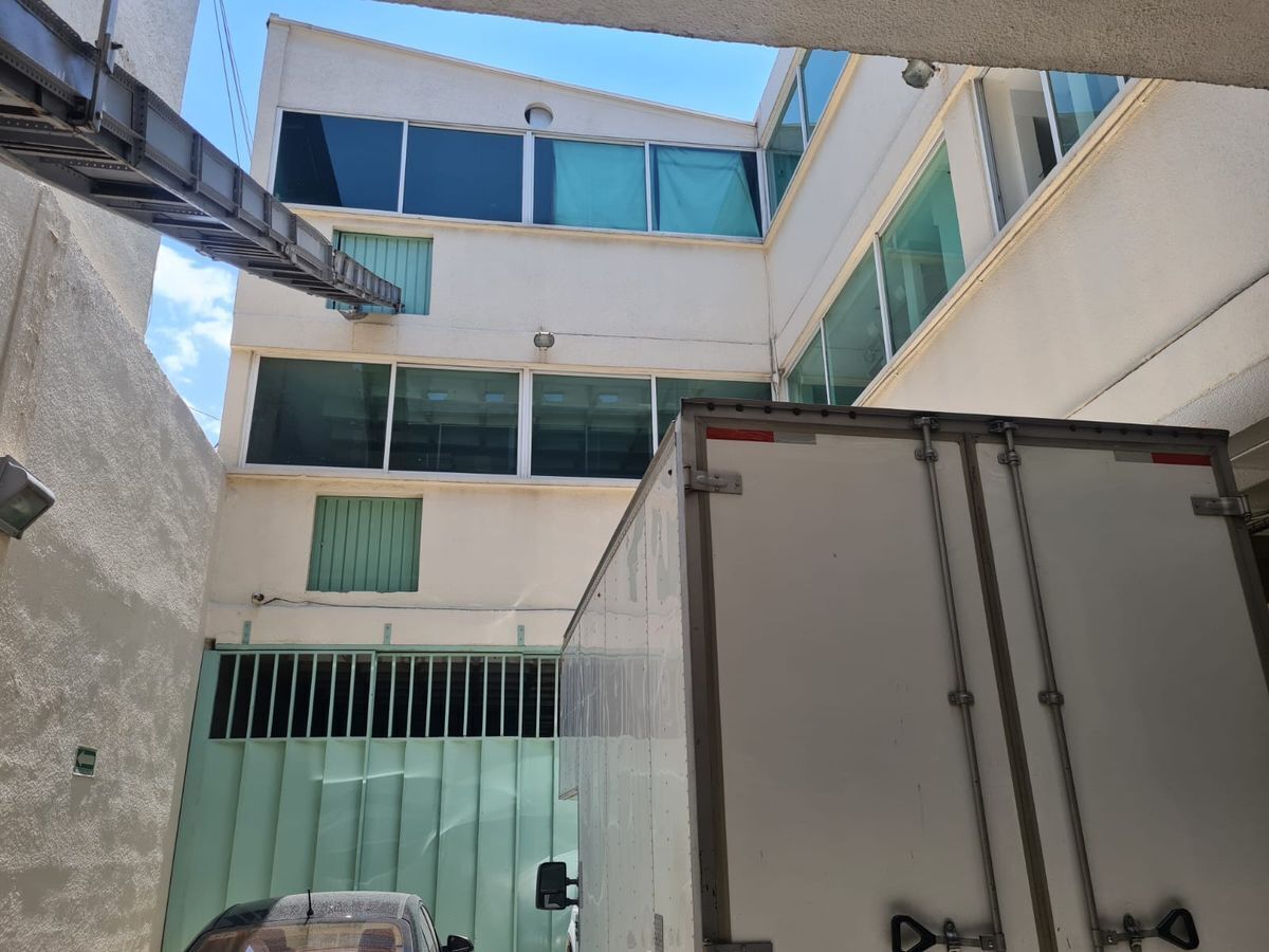 edificio-de-oficinas-con-bodega-industrial-calle-avena-granjas-mxico18-21019