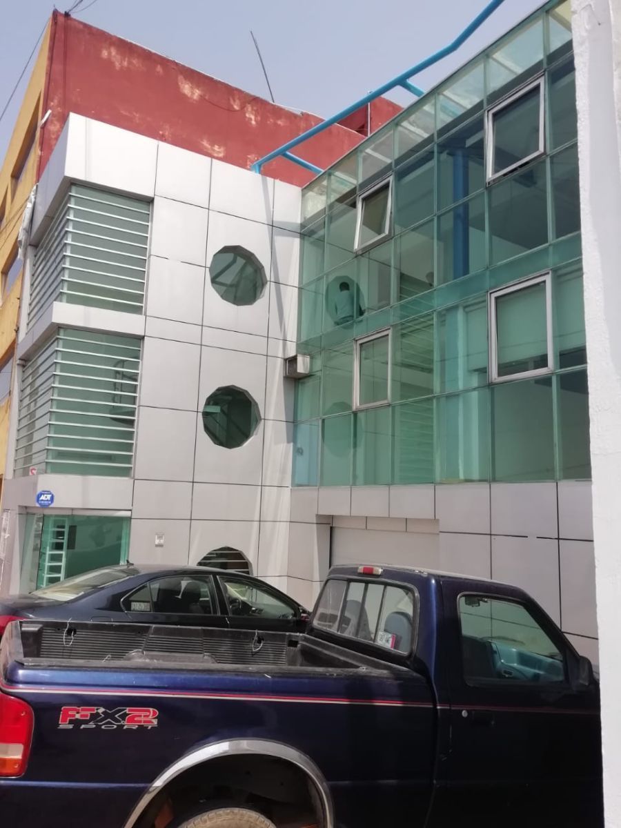 Edificio en Renta y Venta sobre Bulevar Atlixco Colonia La Paz Puebla Puebla