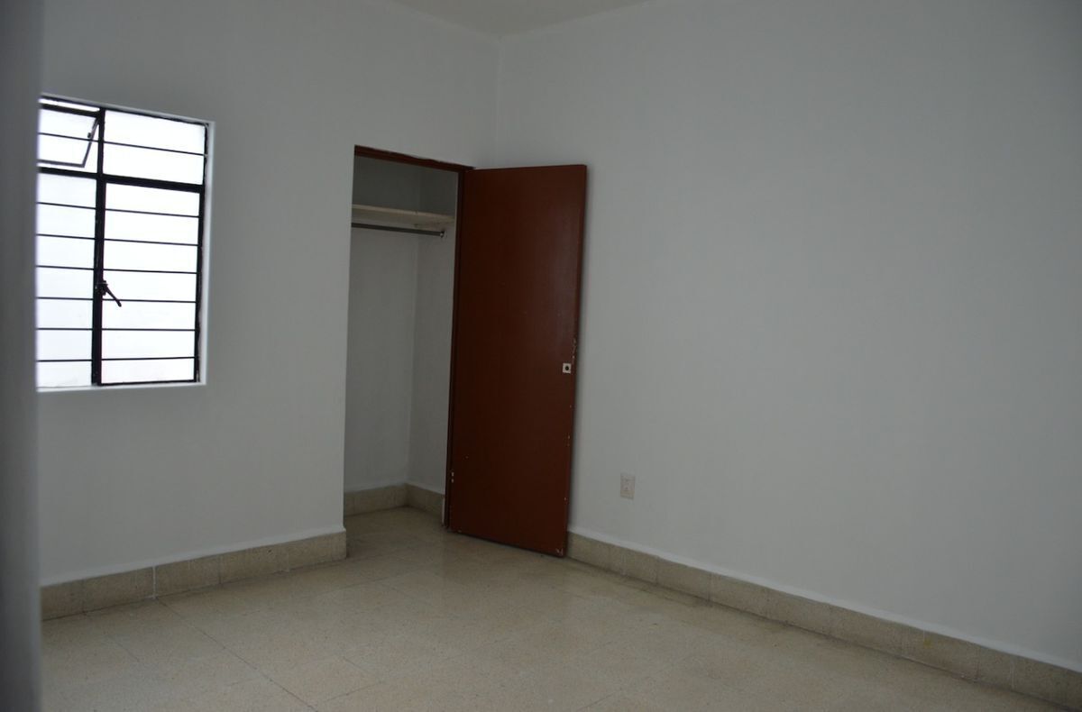 edificio-en-venta-en-algarin38-22348