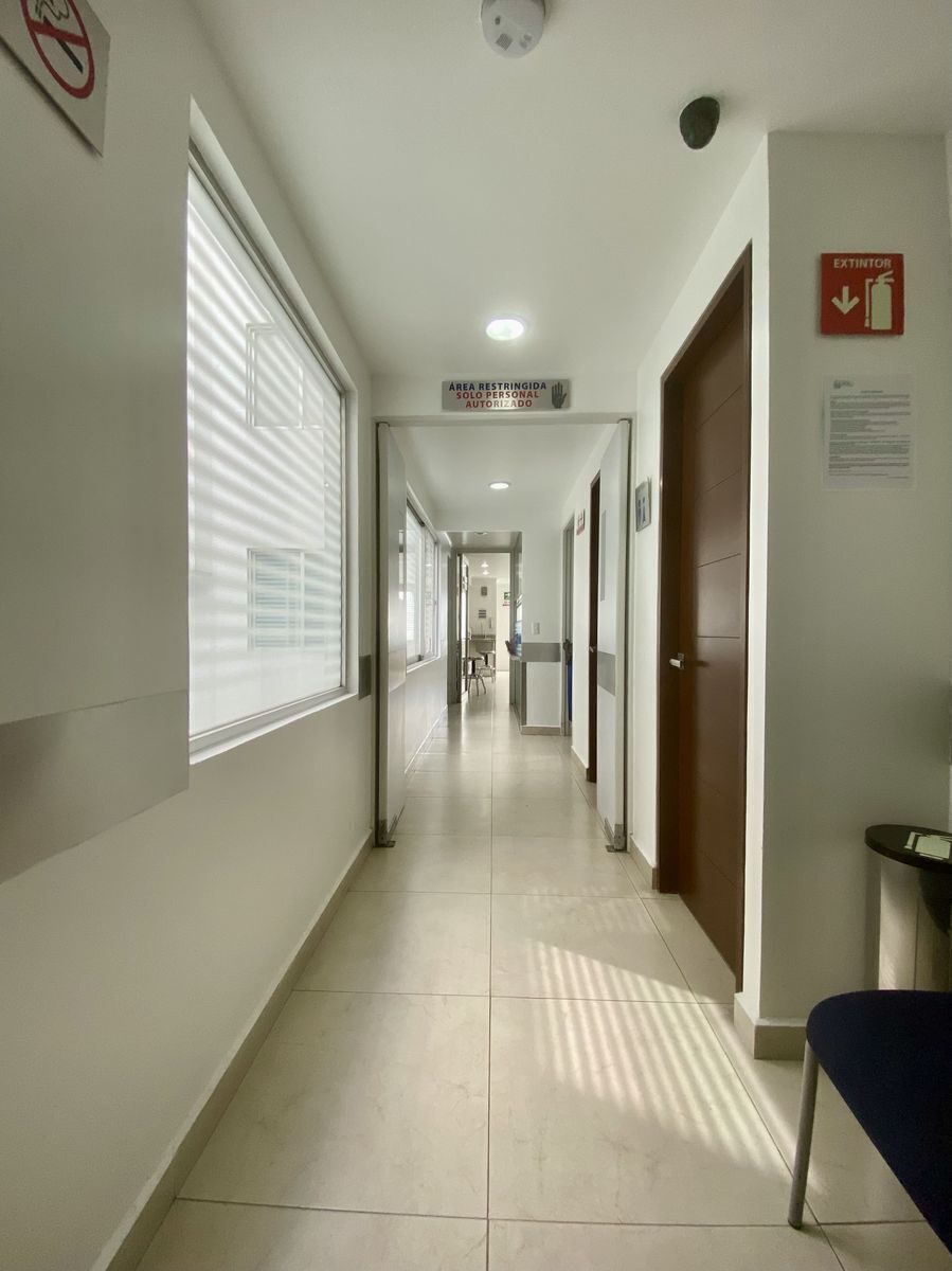 edificio-en-venta-sobre-avendia-principal-con-uso-de-hospital11-22624