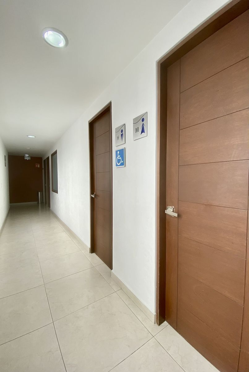 edificio-en-venta-sobre-avendia-principal-con-uso-de-hospital38-22624