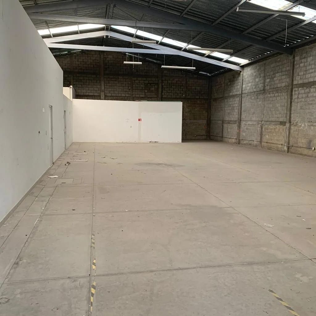 en-parque-industrial--se-renta-bodega-de-600m23-37292