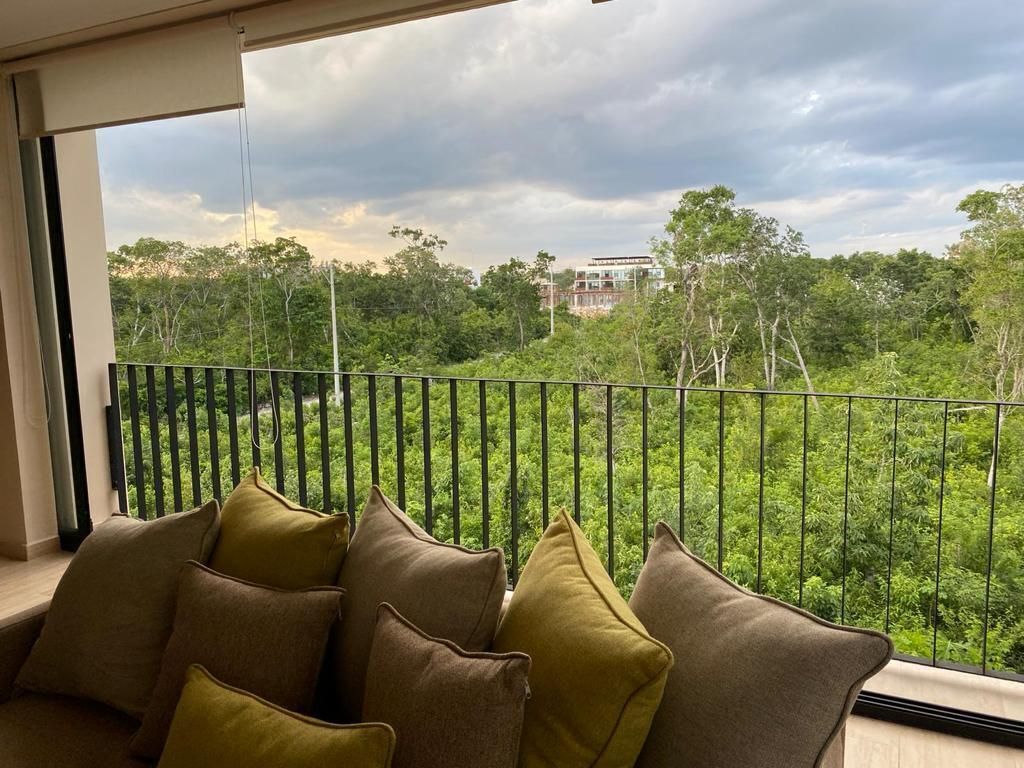 EN RENTA DEPARTAMENTO 2 BDR CON TERRAZA PRIVADA Y VISTA A LA SELVA