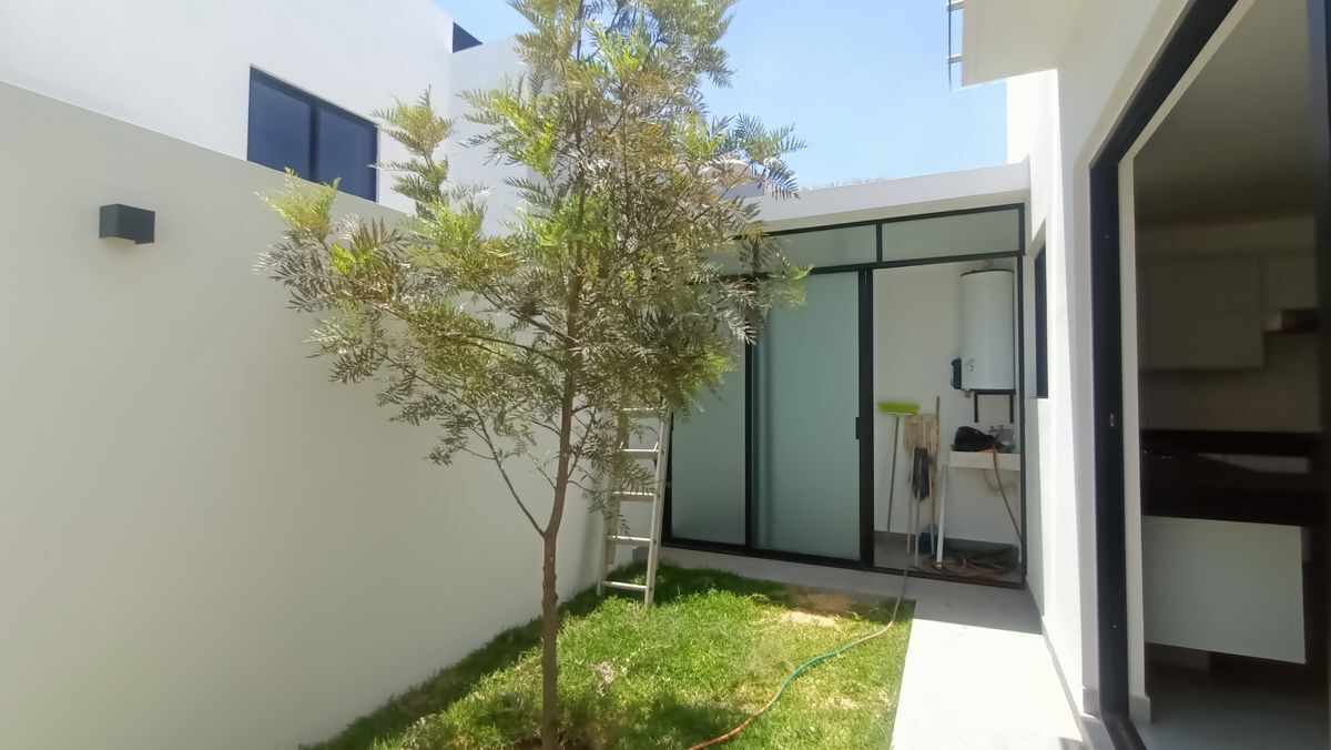 en-venta-casa-en-coto-carrara-capital-norte3-34883