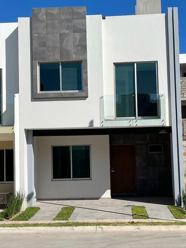 En venta casa Savia Central. Valla san Isidro.  Zapopan. Oportunidad!!