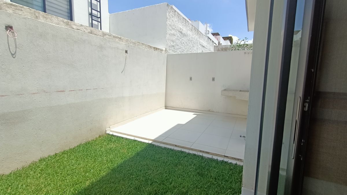 en-venta-hermosa-casa-en-esquina-valle-imperial-coto-maya-con-roof-garden21-24168