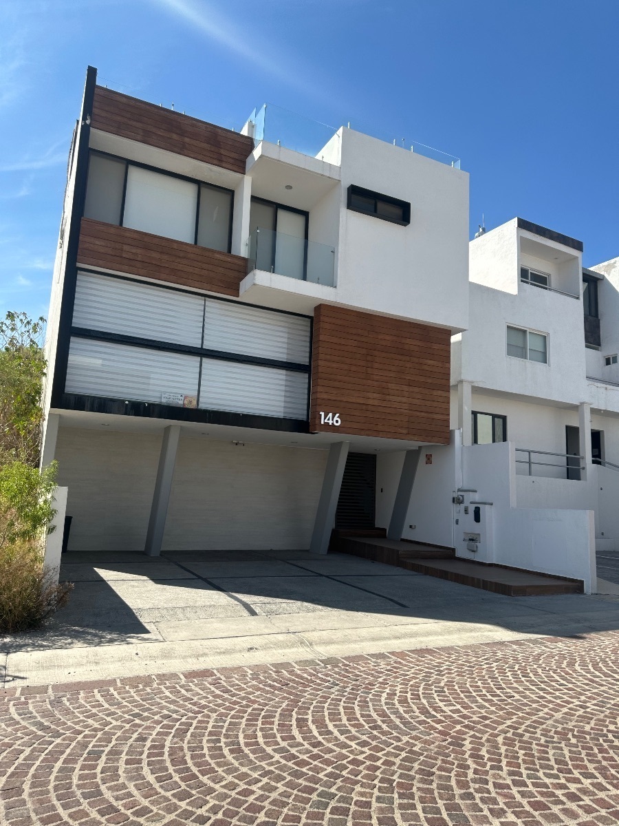 espectacular-casa-en-venta-con-roof-garden-en-juriquilla3-14949