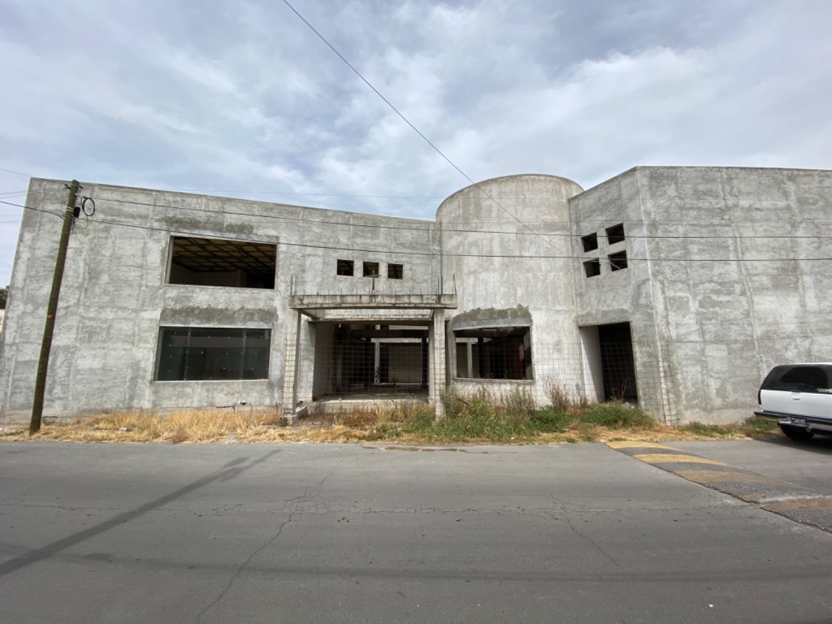 Espectacular residencia en obra gris