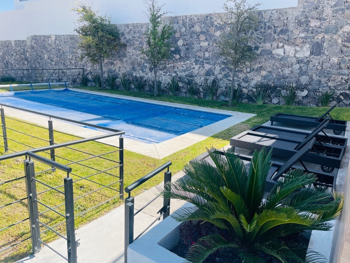 estrena-casa-en-renta-con-roof-garden-en-zibata9-23757