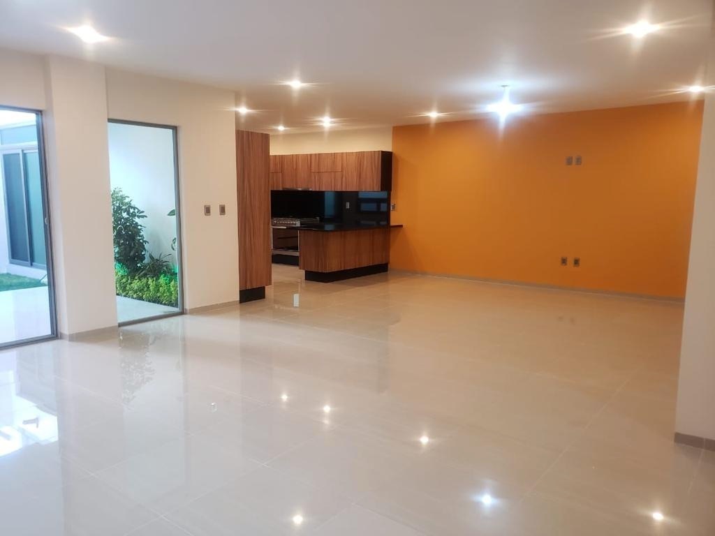 estrena-casa-en-venta-en-claustros-del-ro-sjr-quertaro7-12549