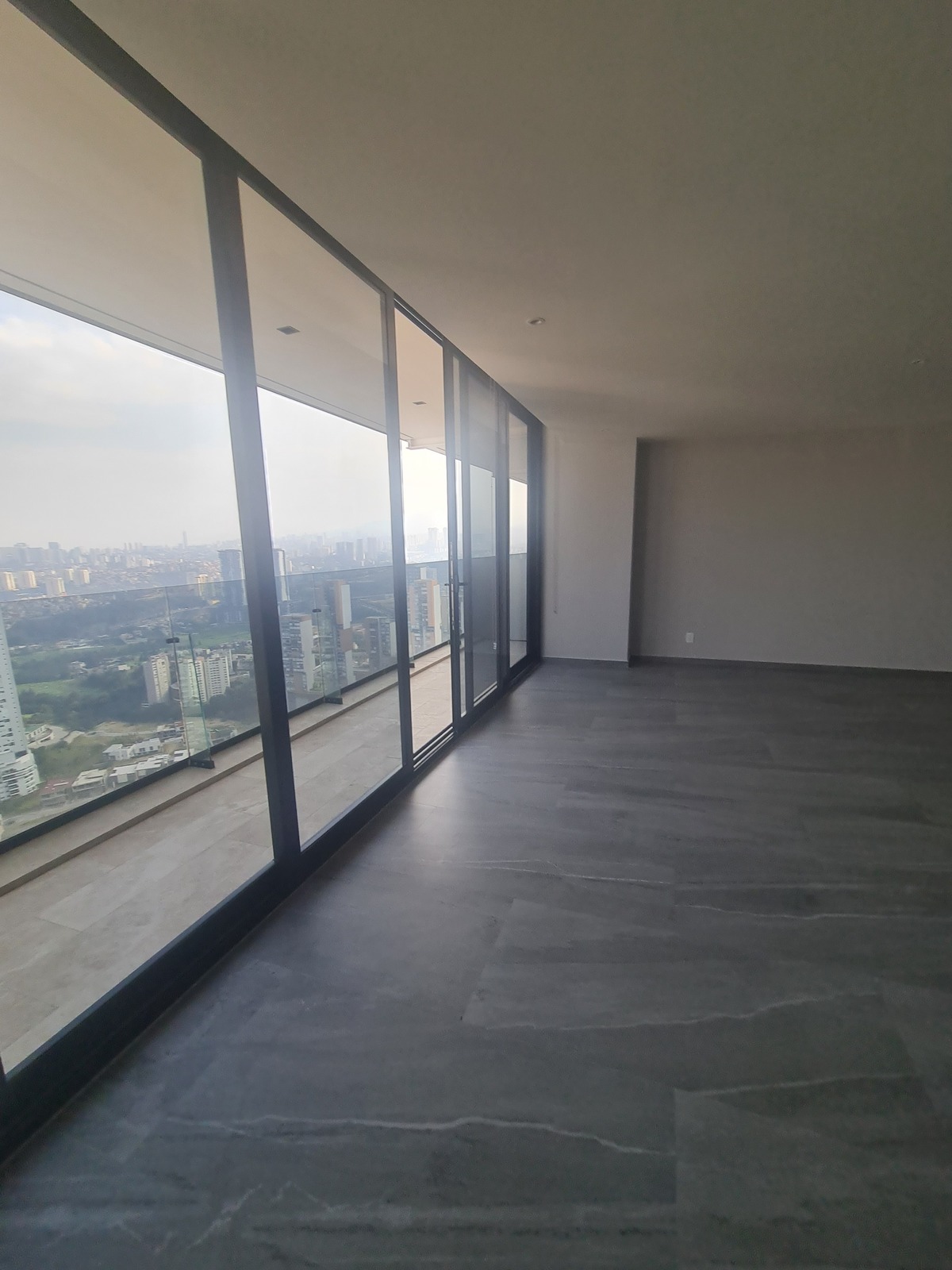 estrena-lujoso-departamento-en--bosque-real-con-vistas-inigualables10-12248