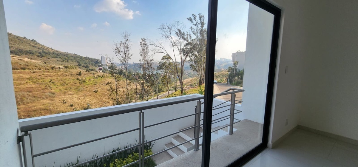 estrena-residencia-en-lago-emeralda1-21533