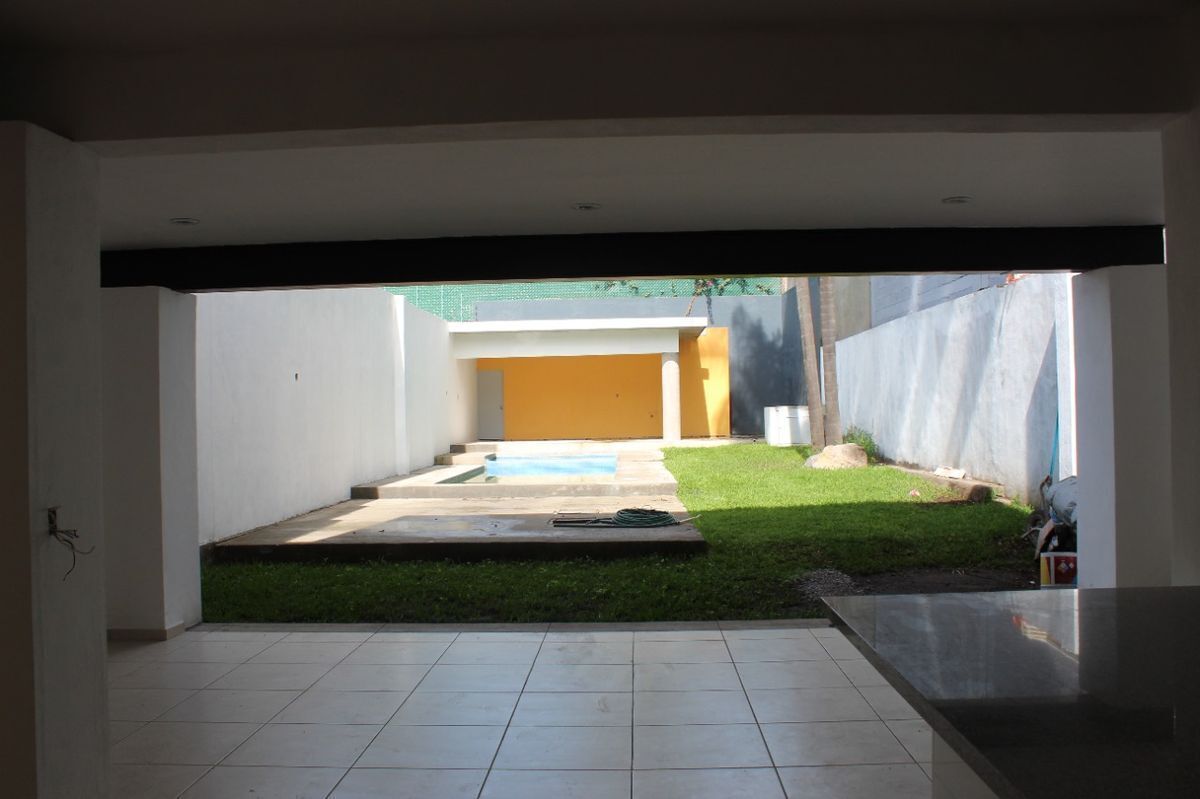 estrene-hermosa-residencia-en-zona-dorada-de-cuernavaca5-34708