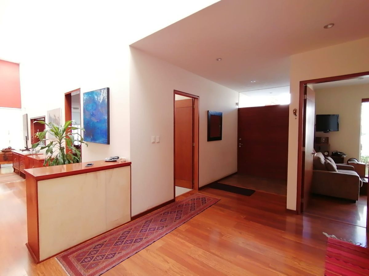 exclusiva-casa-de-diseo-en-un-piso-en-venta-fracc-el-lucero-cholula-puebla10-33270