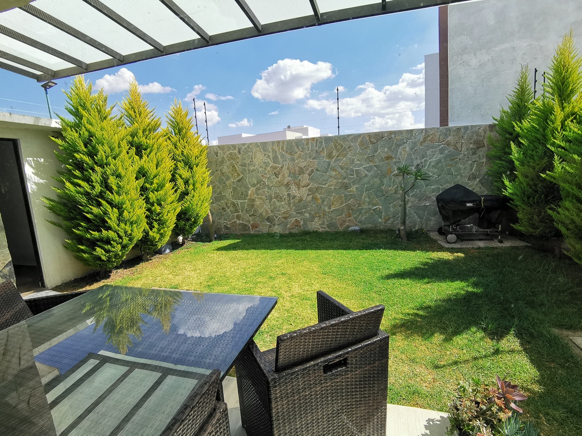 exclusiva-casa-en-venta-en-real-del-bosque-4-recmaras-cu-con-bao10-30563