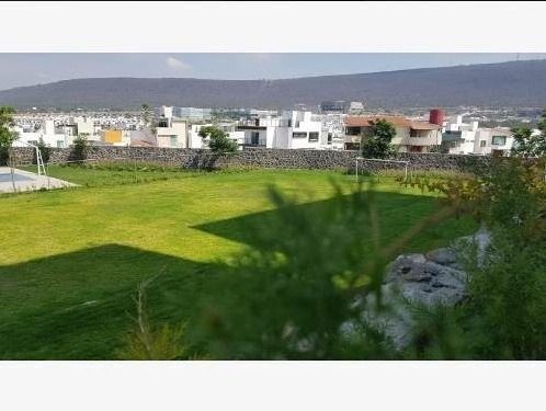 exclusivo-departamento-en-venta-3-recmaras-con-alberca-en-el-refugio-queretaro12-12363