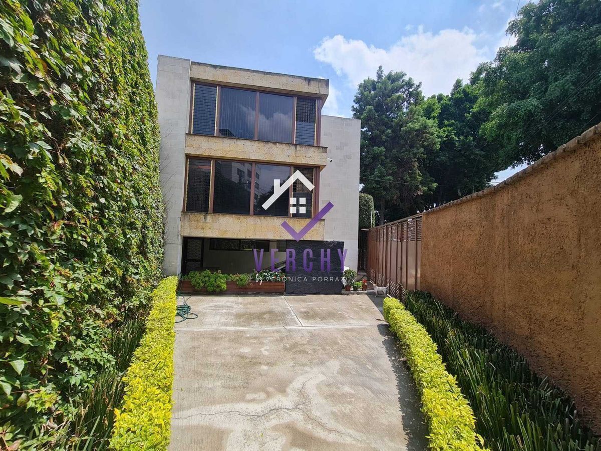 Granjas Coapa, Excelente Casa en Venta