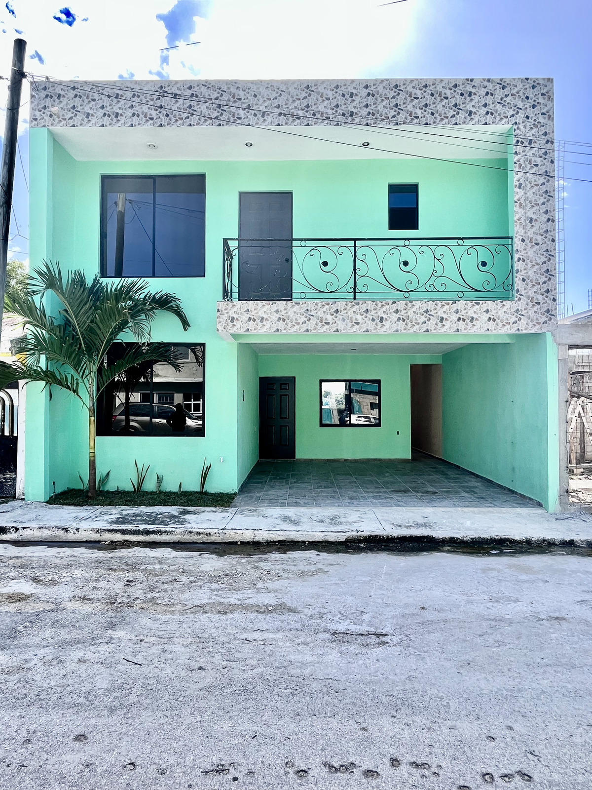 Hermosa casa a la venta en la colonia Bellavista, Campeche.