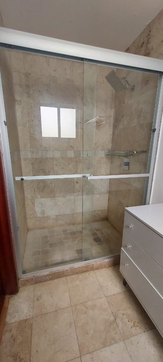 hermosa-casa-en-condominio-en-olivar-de-los-padres26-27641