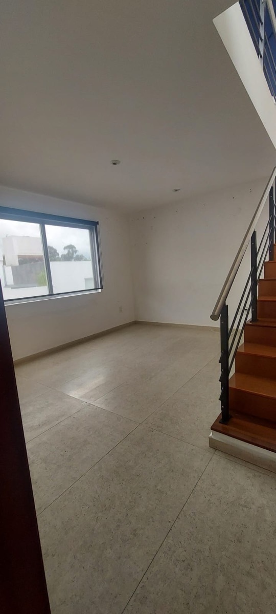 hermosa-casa-en-condominio-en-olivar-de-los-padres8-27641