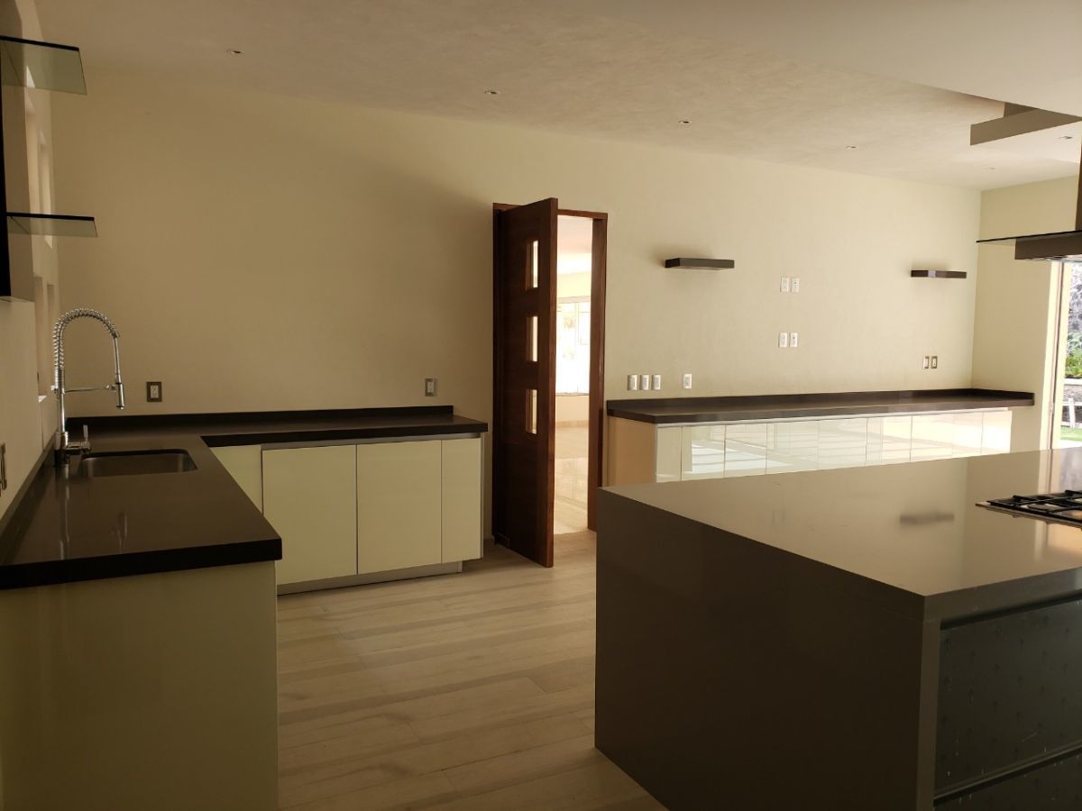 hermosa-casa-en-condominio-jardines-del-pedregal22-12286