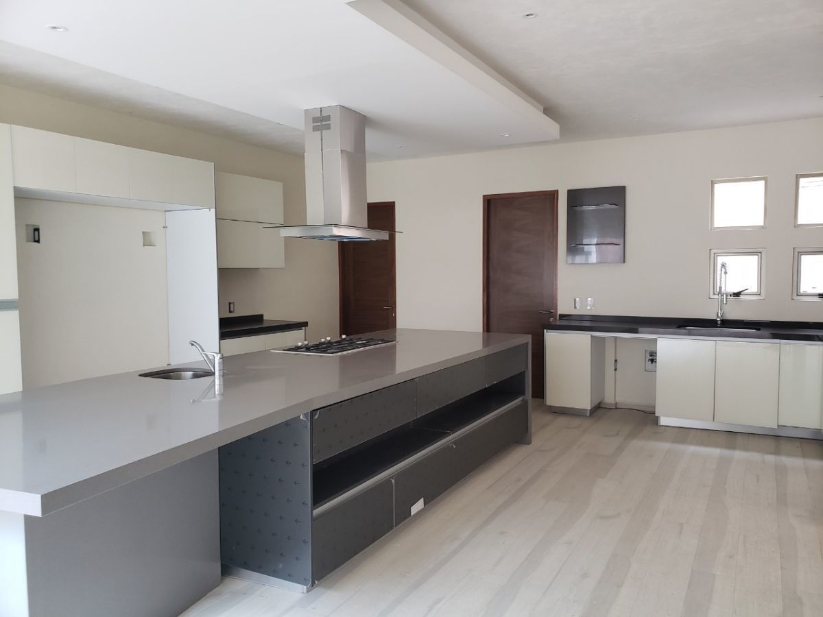 hermosa-casa-en-condominio-jardines-del-pedregal35-12286