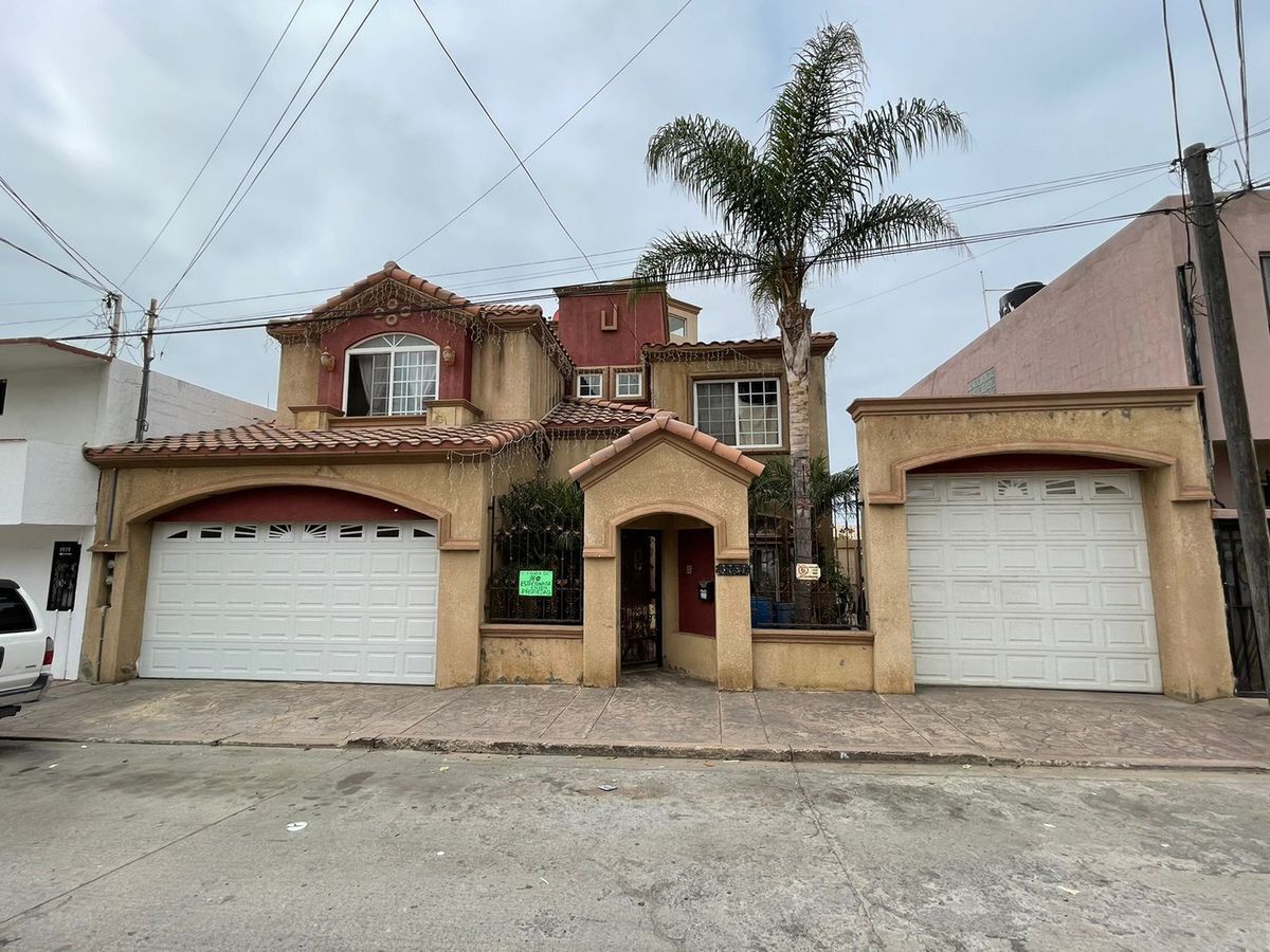 HERMOSA CASA EN VENTA  PLAYAS DE TIJUANA COSTA AZUL