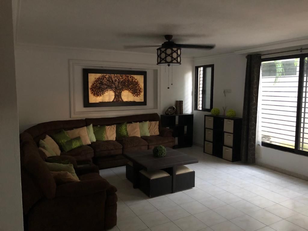 *Hermosa casa en venta en privilegiada ubicación en la Ciudad de Mérida