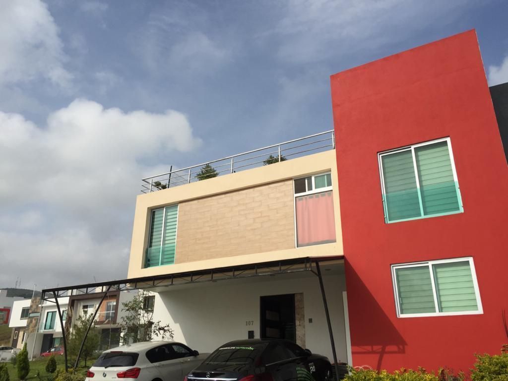 Hermosa casa en venta Paseo del Parque Tres Marías