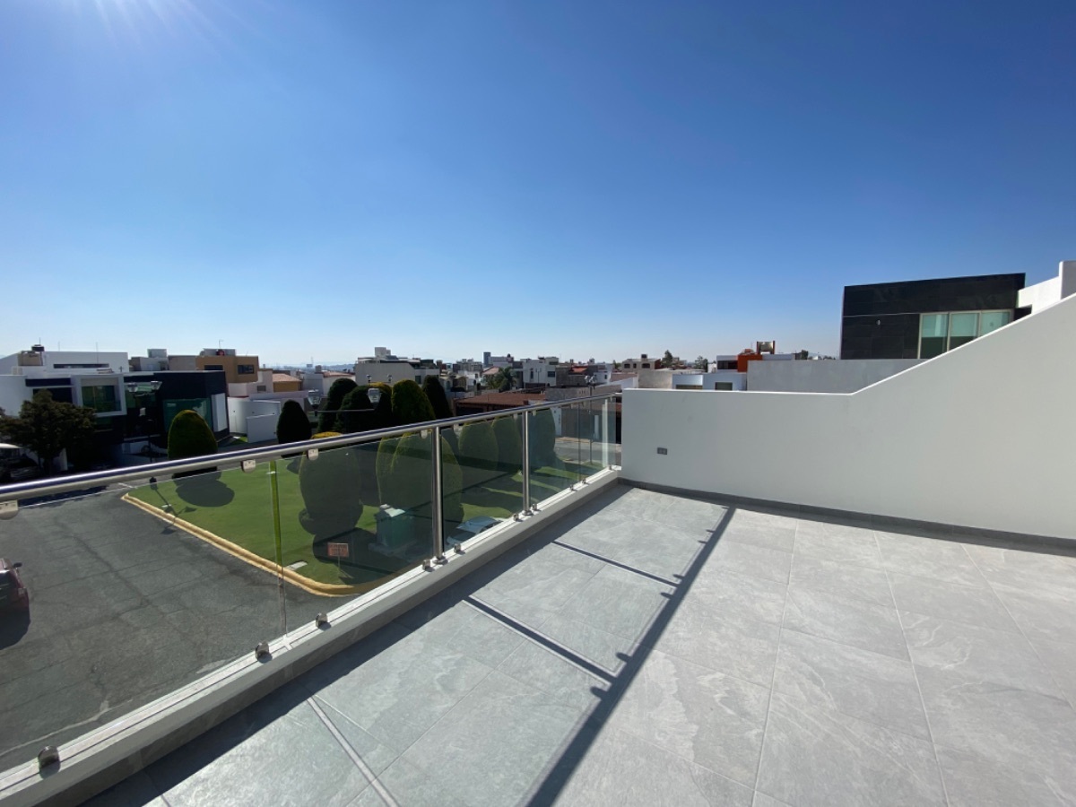 hermosa-casa-residencial-en-la-moraleja21-12457