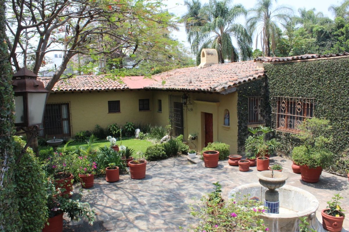 hermosa-residencia-estilo-cuernavaca-de-una-sola-planta-amueblada5-34751