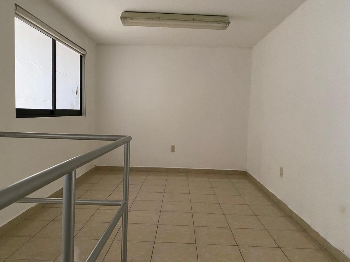 hermosa-y-funcional-casa-con-uso-de-suelo-oficinas-col-del-valle30-12285