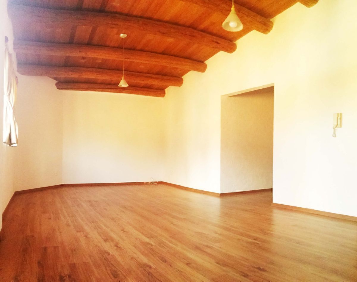 Hermoso penthouse de doble altura estilo mexicano(1439)