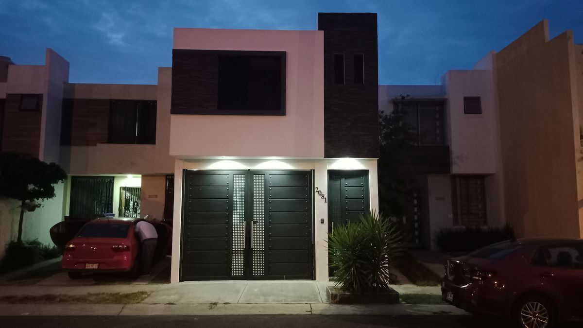 Increíble casa en venta en Colinas de Tonalá.