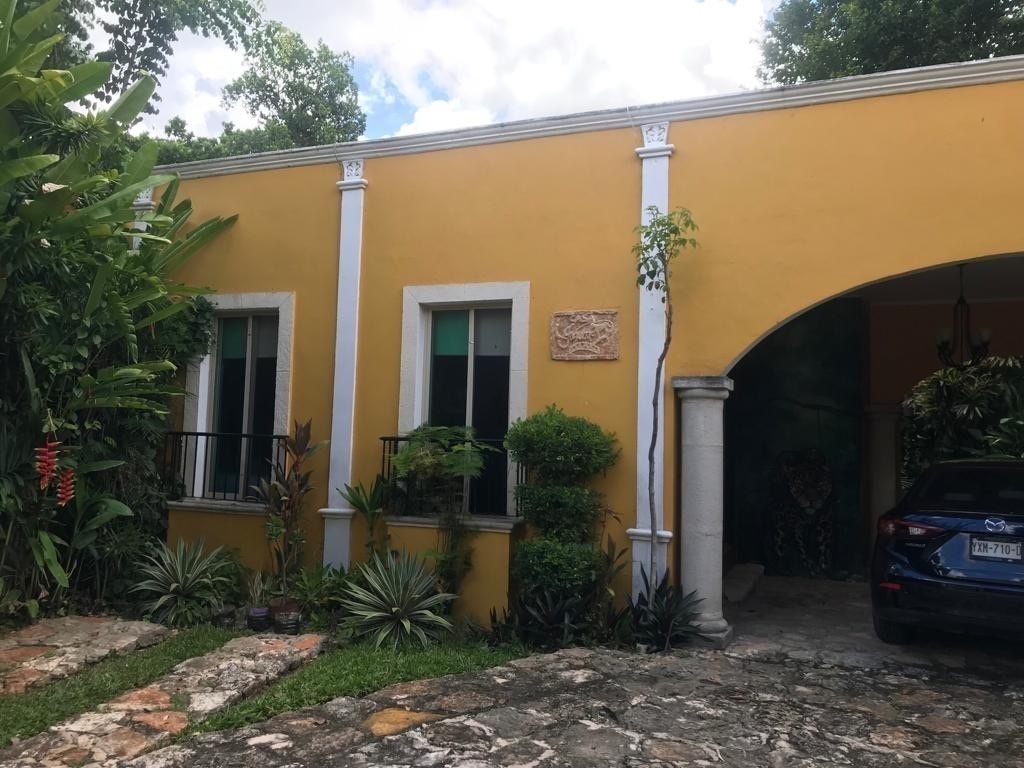 jaguar-house-right-next-to-all-tourist-spots-in-izamal-yucatn5-26573