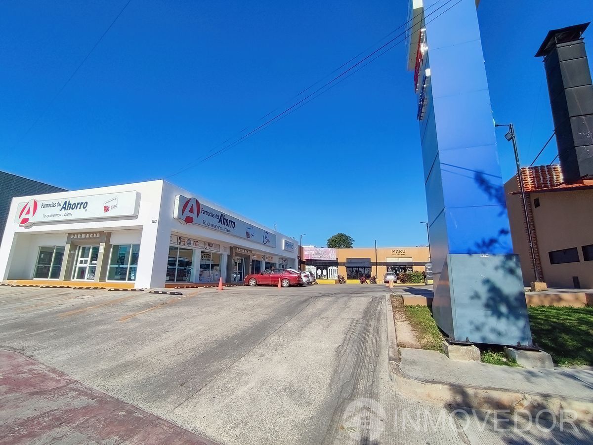 local-comercial--av-bonampak--sm9--cabo-catoche--junto-a-costelao2-25992