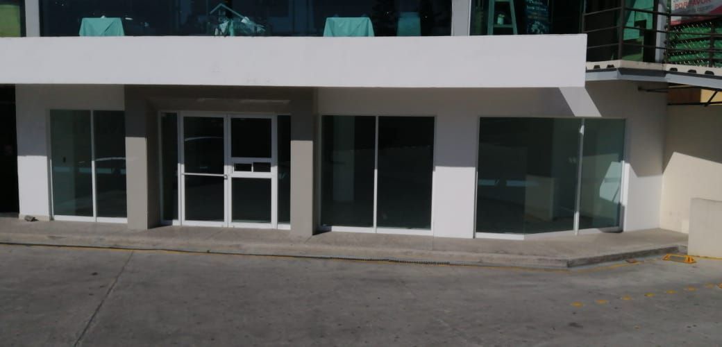 Local comercial en Renta -  PLAZA PASEO DIAMANTE Lomas Verdes -