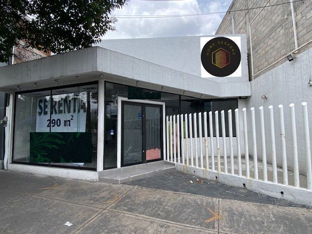 LOCAL COMERCIAL EN RENTA CON GRAN AFLUENCIA PEATONAL - AV. UNIVERSIDAD