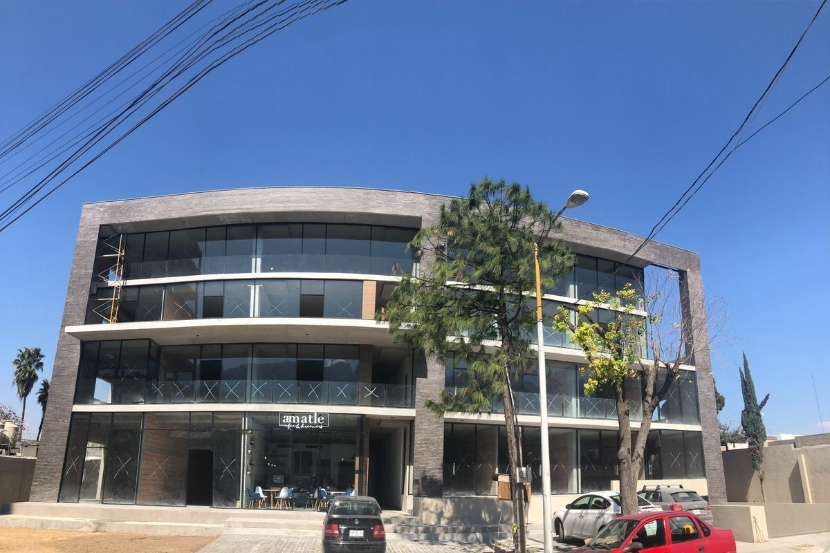 local-comercial-en-renta-pb-cerca-de-centrito---san-pedro--motnerrey15-15123