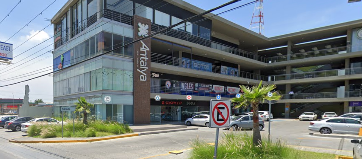 local-en-renta-en-plaza-antalia1-23329