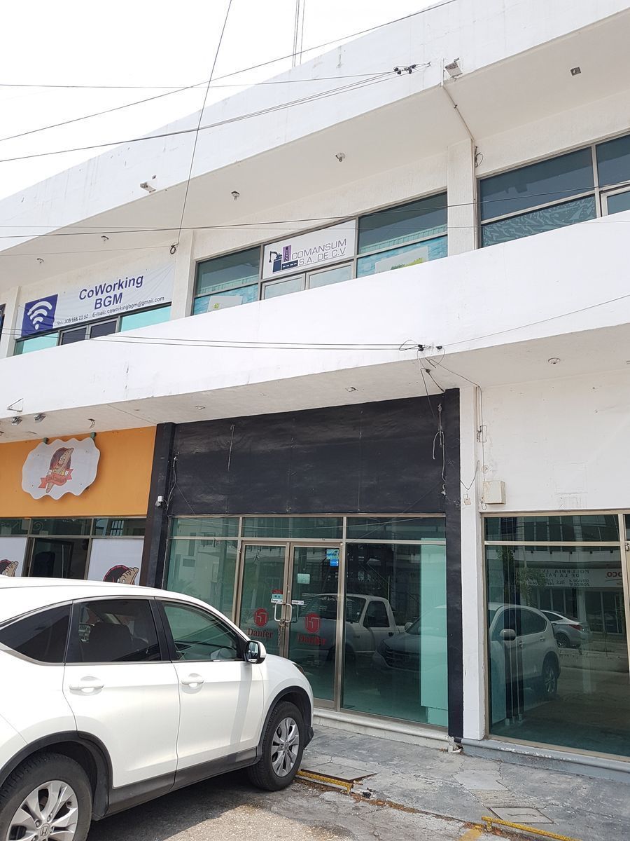 local-en-renta-u-oficina-dentro-de-plaza-comercial-carmen-campeche3-21392