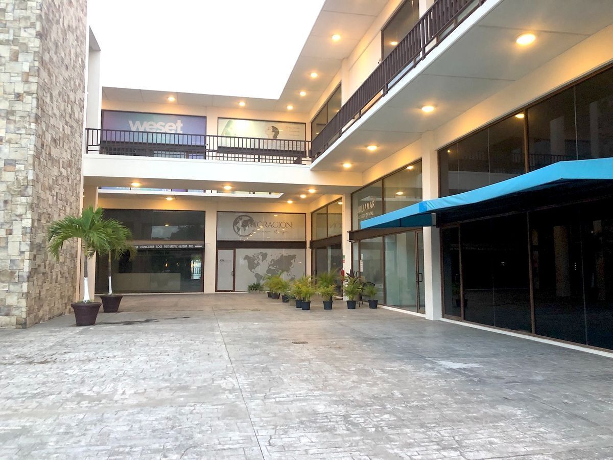 local-en-venta-cerca-de-la-quinta-y-de-playacar3-32367